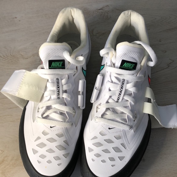 Nike - Picture 5 of 9